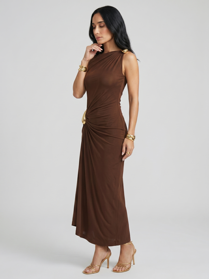 Cinthia | Vestido elegante con enganches dorados