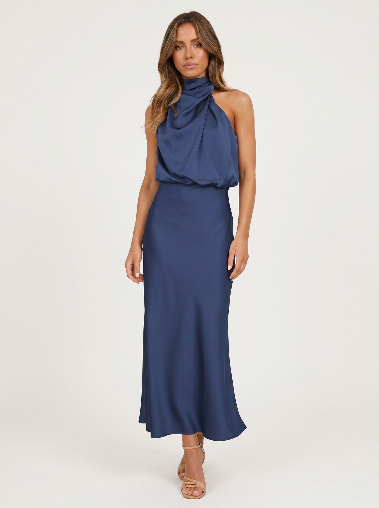Carmina | Vestido largo con cuello halter