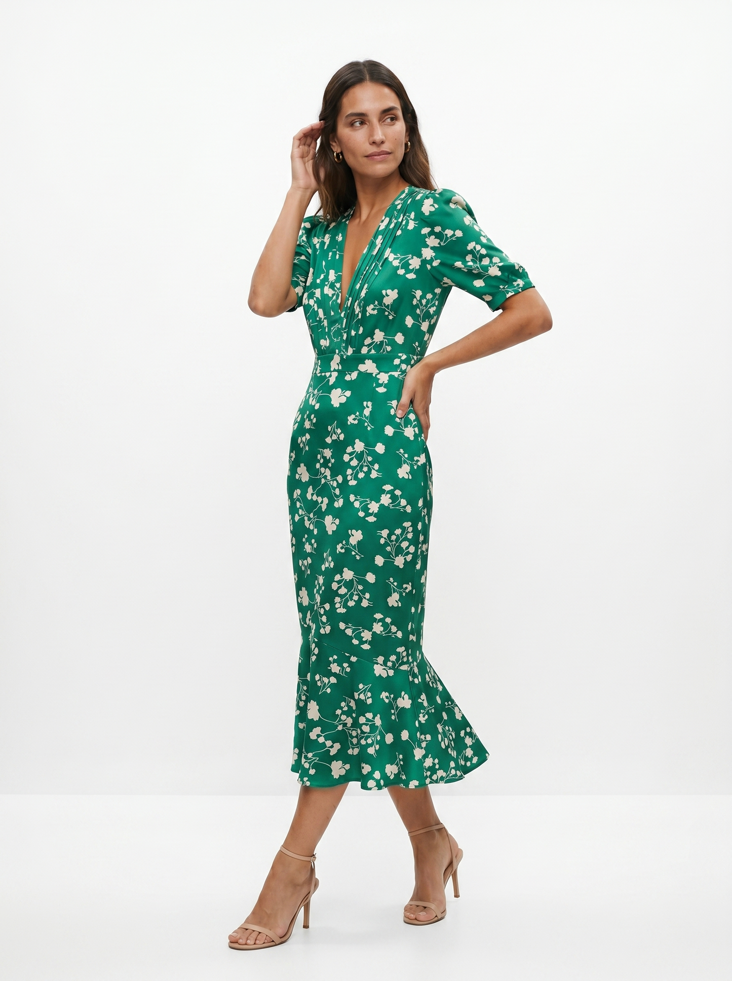 Amaia | Vestido con diseño floral y cuello en V