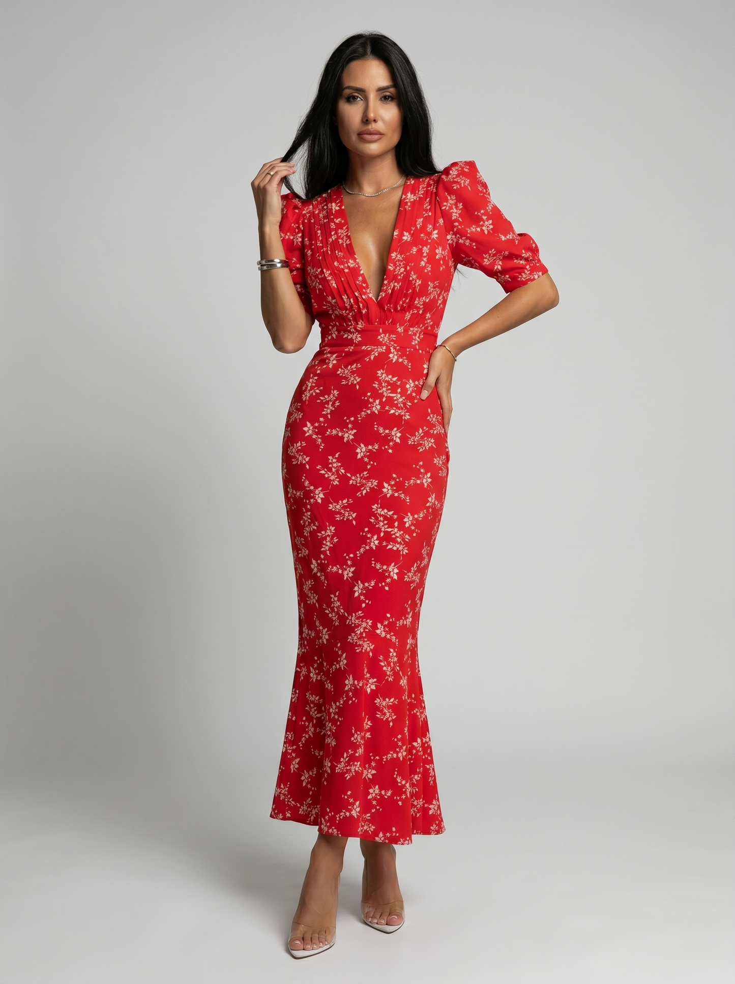 Amaia | Vestido con diseño floral y cuello en V