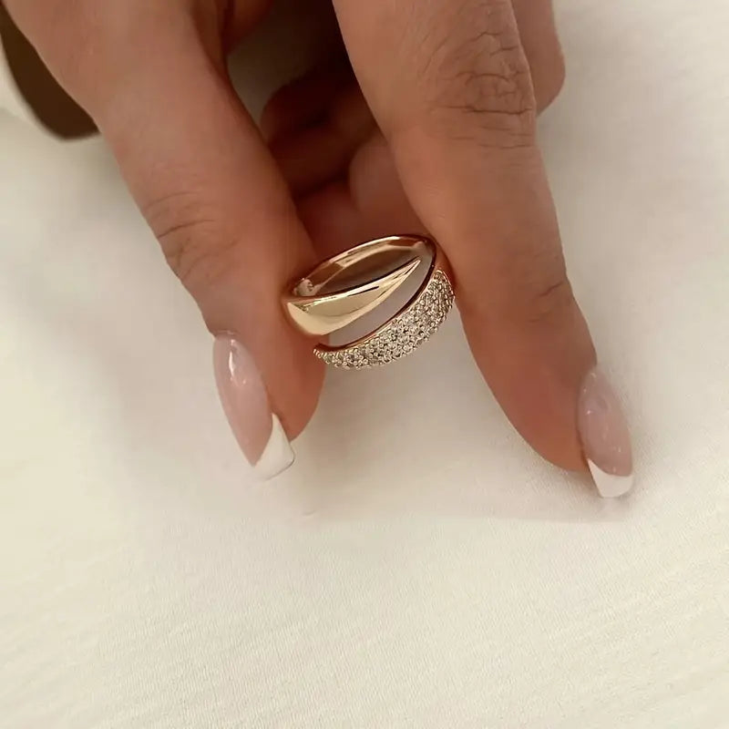 Anillo elegante con piedras preciosas Claudia