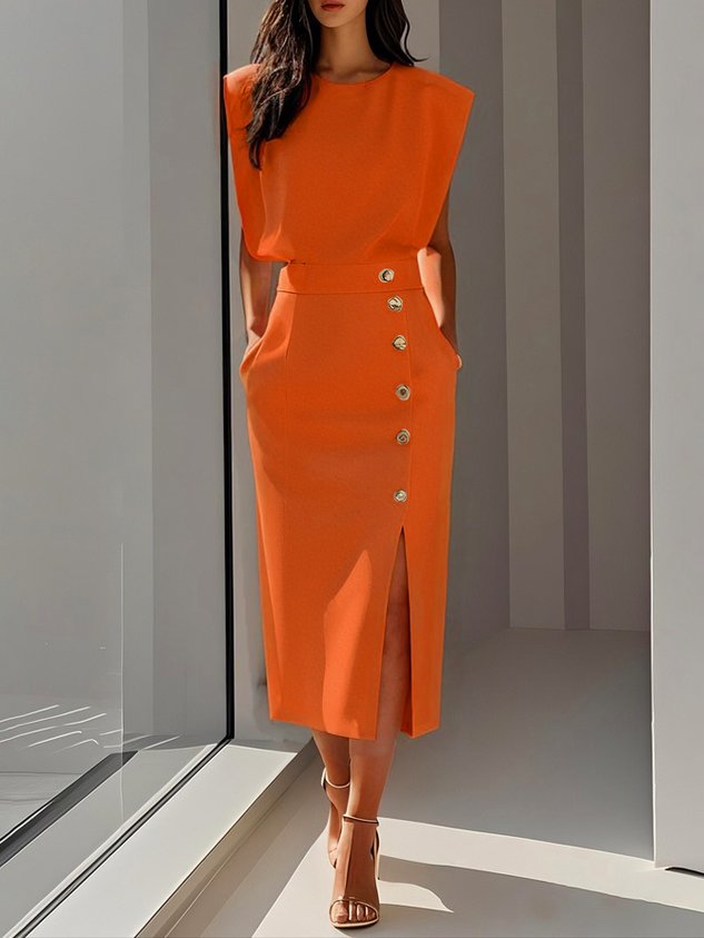 Women’s Sleeveless Midi Dress – Button Detail & Fitted Waist