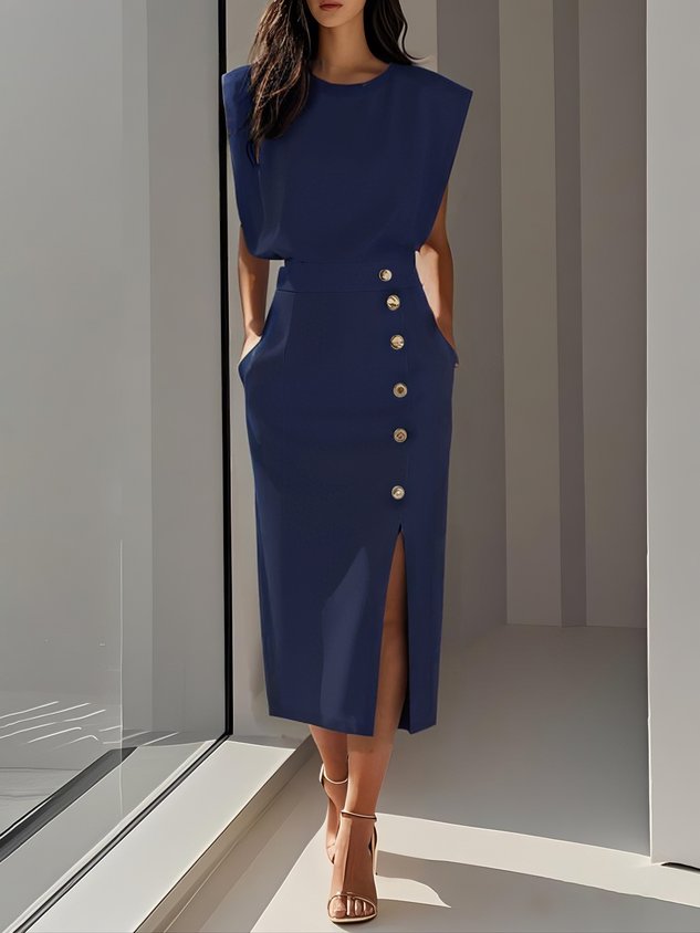 Women’s Sleeveless Midi Dress – Button Detail & Fitted Waist